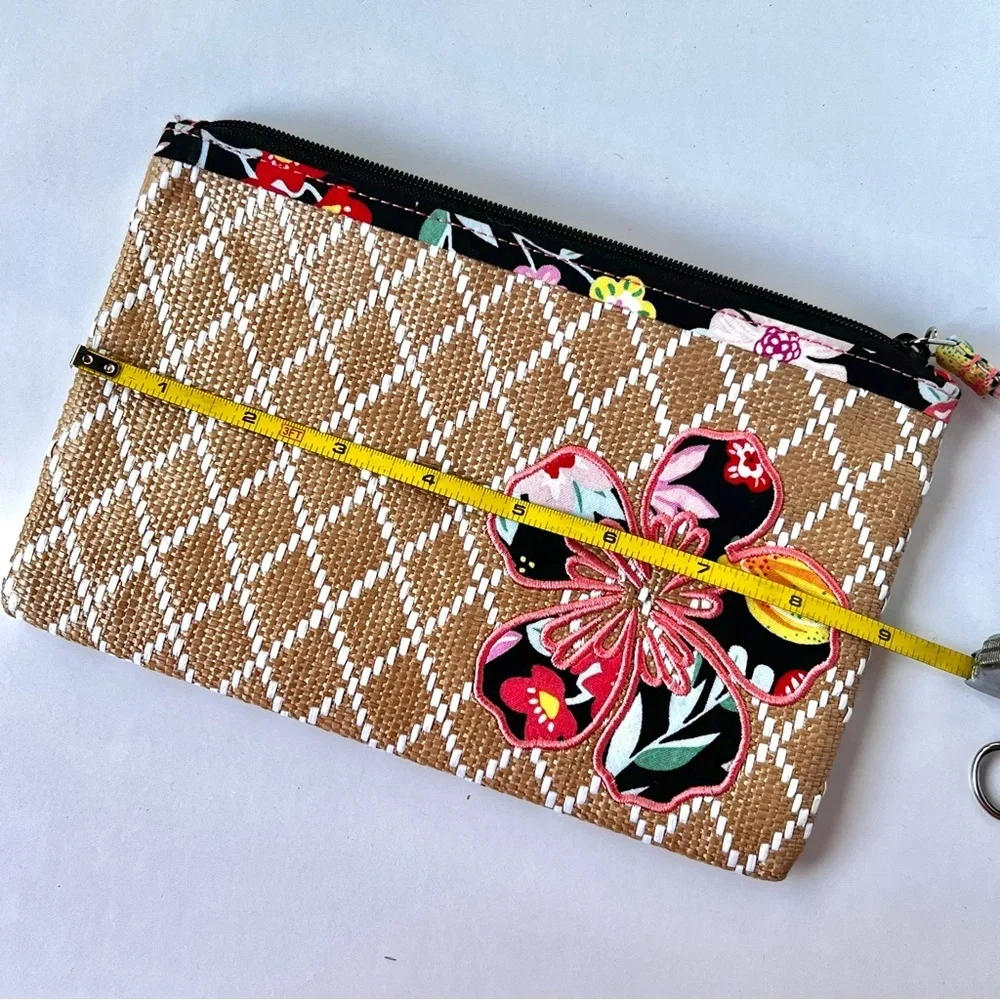 Vera Bradley Beach Wristlet Tangerine Twist Straw Floral Clutch Wallet Tropical